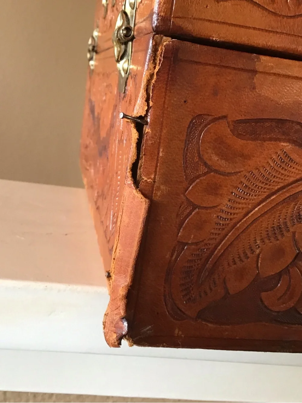 Vintage Tooled Leather Mexican Travel Vanity Train Case